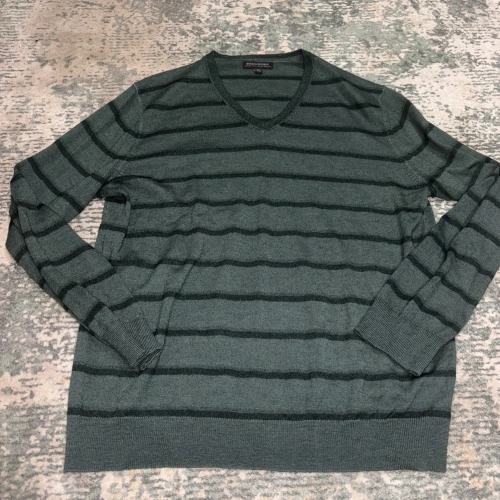 Banana Republic‎ Extra Fine Italian Merino Wool Sweater Vneck Green Striped XL